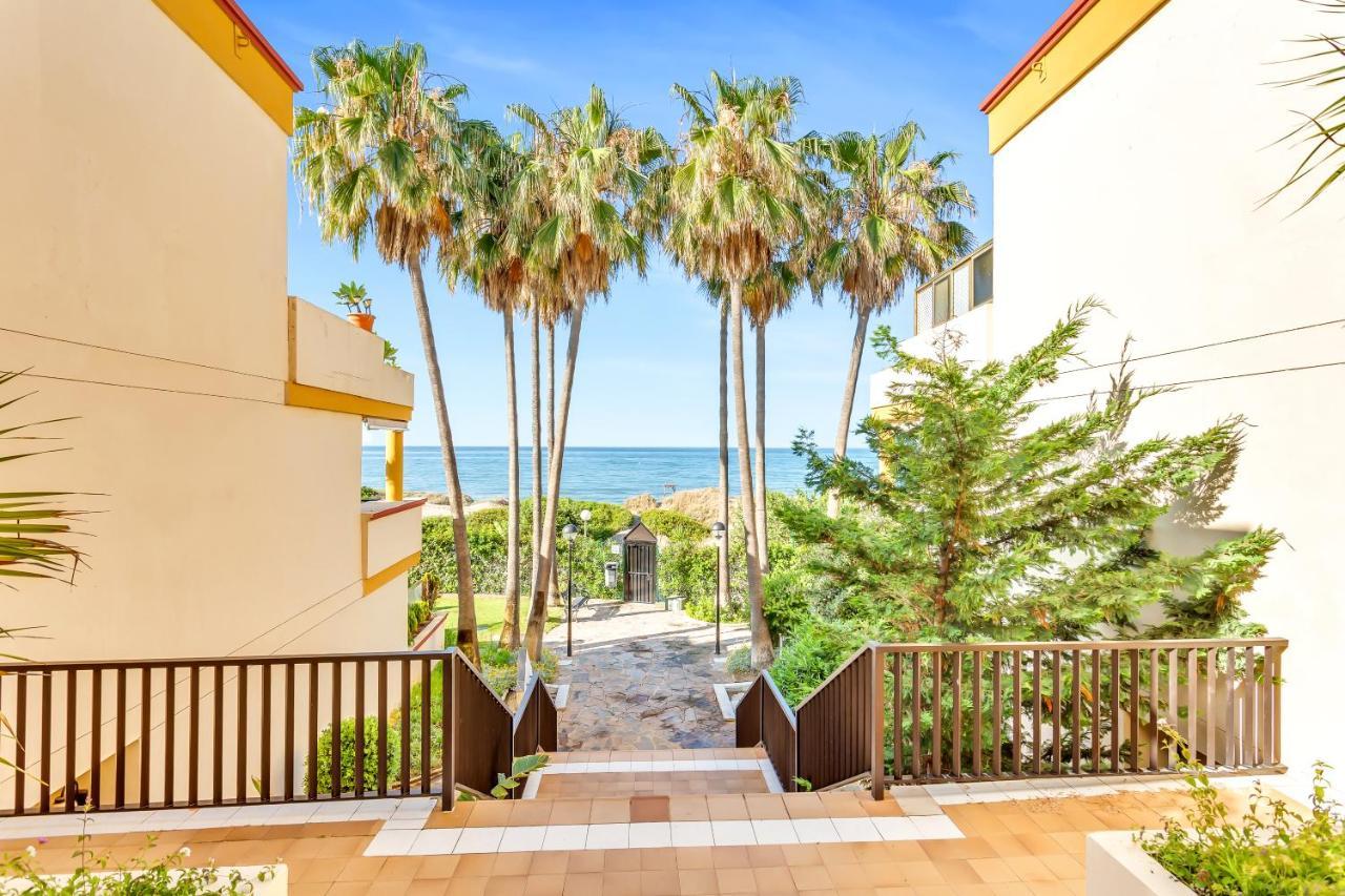 Super2Beachfront Marbella Exteriör bild